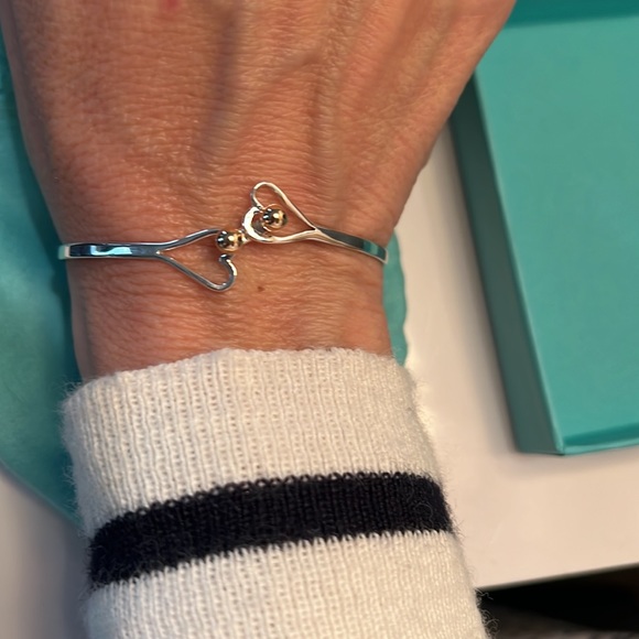 Tiffany and Co sterling heart bracelet - Picture 5 of 10